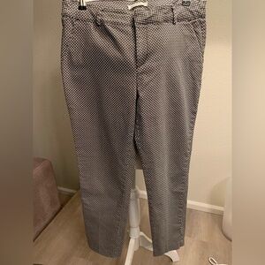 Black and White Dress Jumpsuit with Modern Elegance